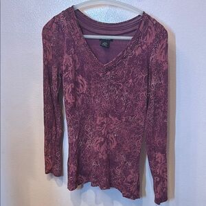 Women's Calvin Klein Jeans Small Long Sleeve V-Neck Top - Burgundy